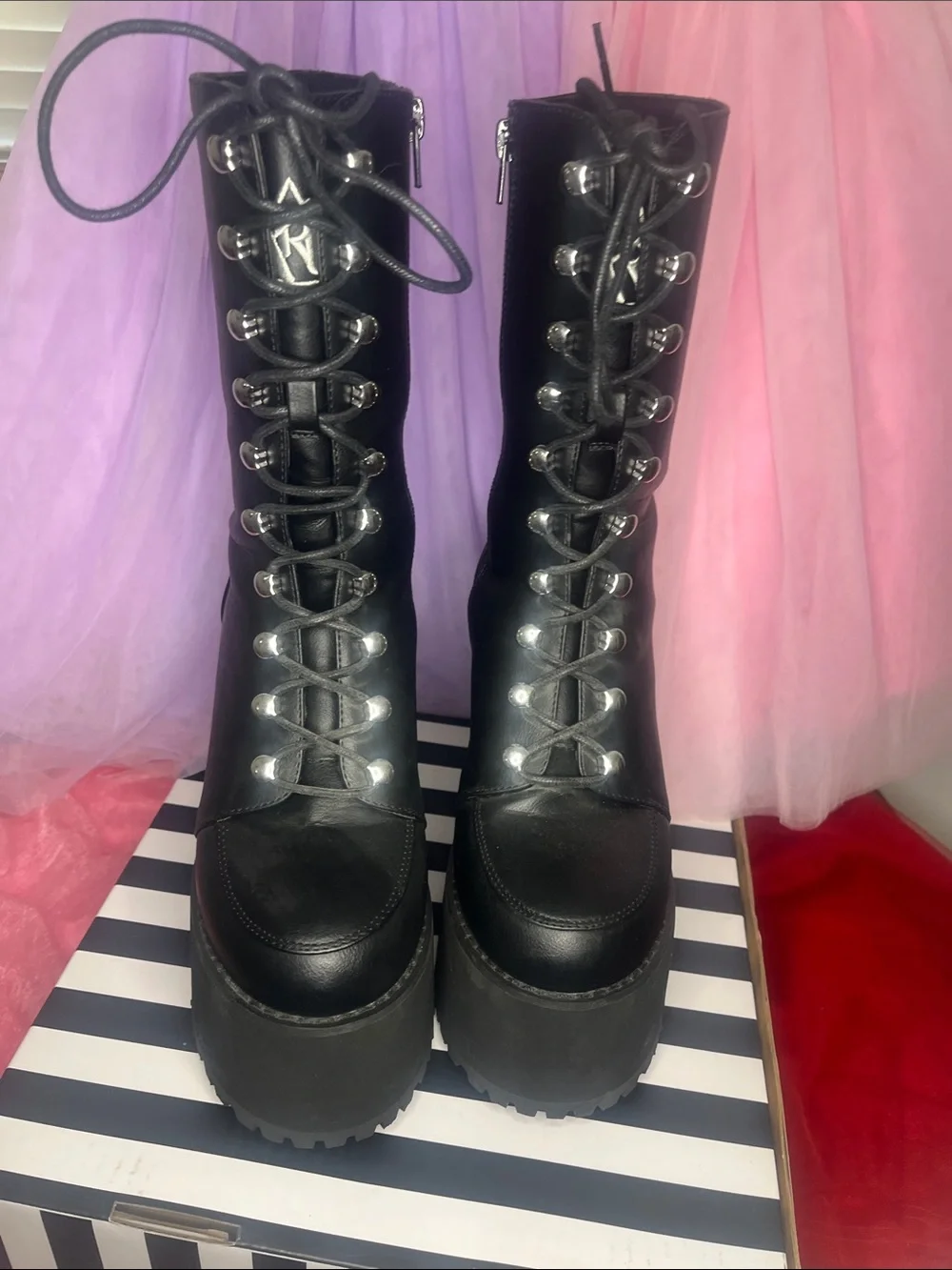YRU Black Lace-Up Platform Boots for Women